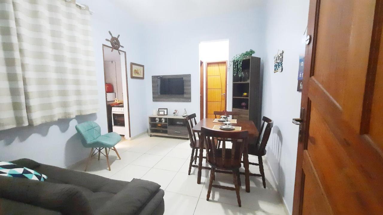 Cabo Frio - A Uma Quadra Da Praia Do Forte E Do Hotel Malibu - A 2 Minutos De Bares E Restaurantes Da Orla - Apto Terreo - Wi-Fi エクステリア 写真
